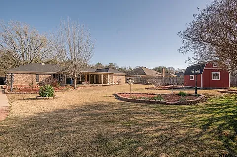 3863 Lamb Dr — Photo 1