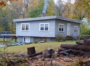 157 Whalom Rd, Lunenburg, MA 01462