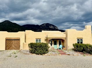 11 Los Altos Rd, El Prado, NM 87529