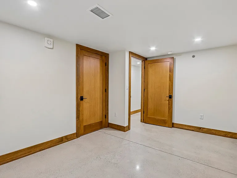 Ward House — Photo 74