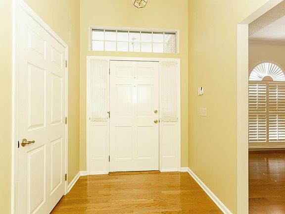 4th image of 3646 Crimson Oaks Dr