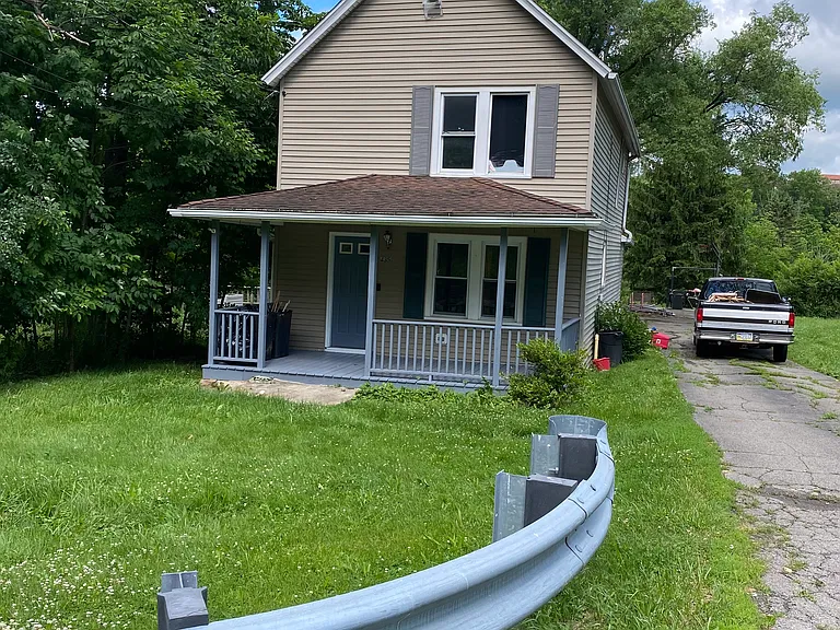 435 Edella Rd — Photo 2