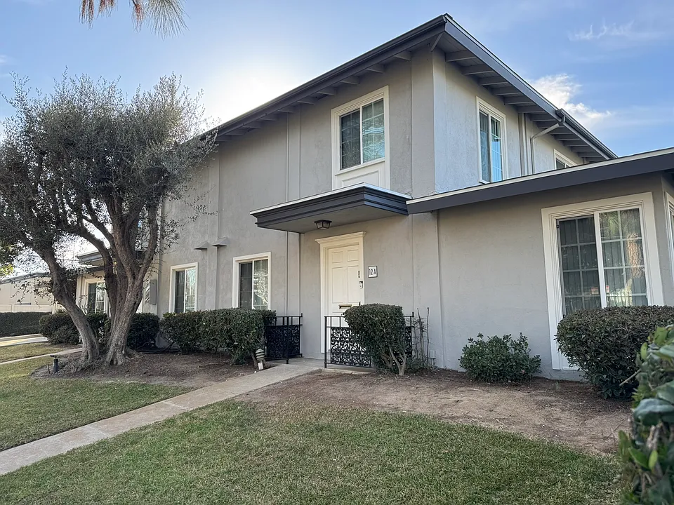 1845 Anaheim Ave #12A