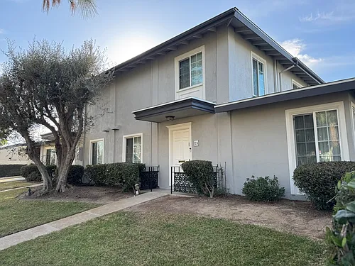 1845 Anaheim Ave #12A Photo 1