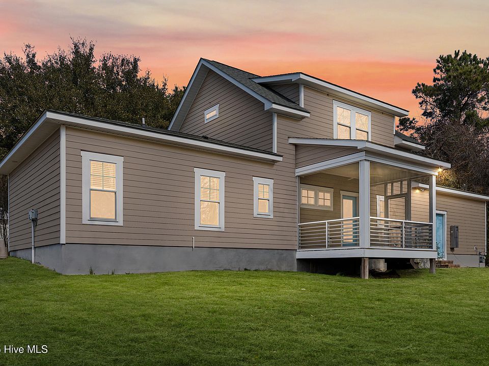5975 Gray Squirrel Path, Southport, NC 28461 | Zillow