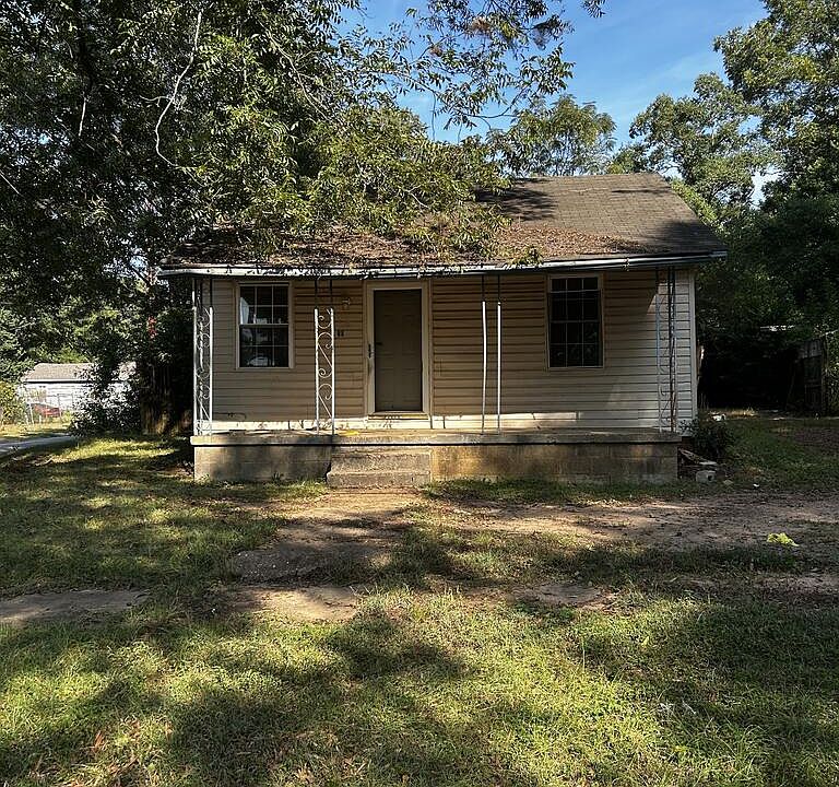 1st image of 201 Grimes St