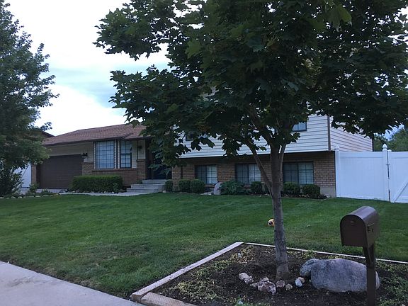 5th image of 992 S Cinnamon Hills Dr