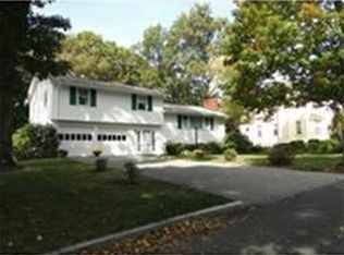 4 Nassau Dr, Winchester, MA 01890
