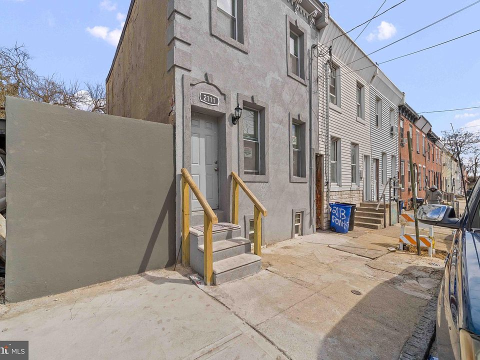1st image of 2111 E Clementine St