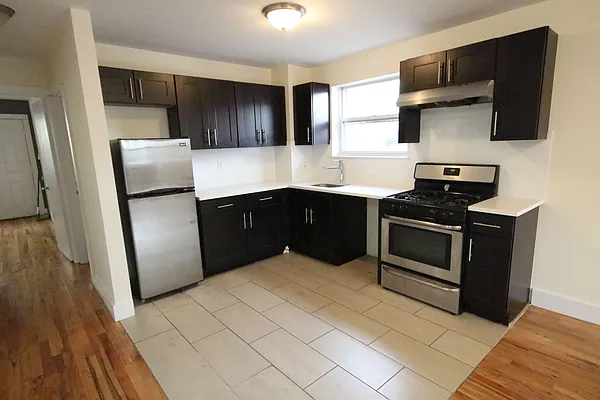 Rented by Rental Solutions Inc | media 18