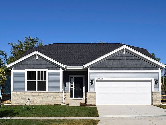 Camden - Craftsman Elevation - 2-Car Garage