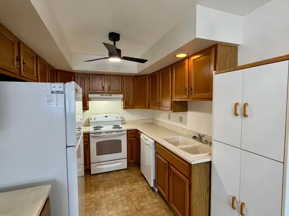 225 Crescent St, 225 Crescent St #4, Rhinelander, WI 54501