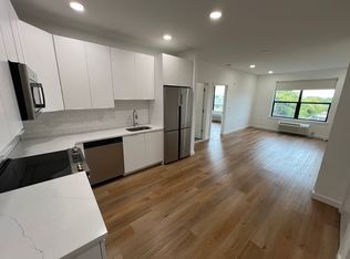 174 W 7th St #306, Bayonne, NJ 07002