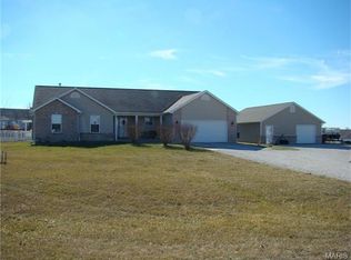 206 Jon Ct, Hawk Point, MO 63349