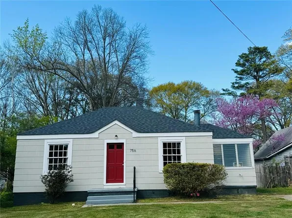 756 South Ave, Forest Park, GA 30297