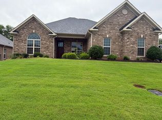 105 Shields Lake Dr, Huntsville, AL 35811
