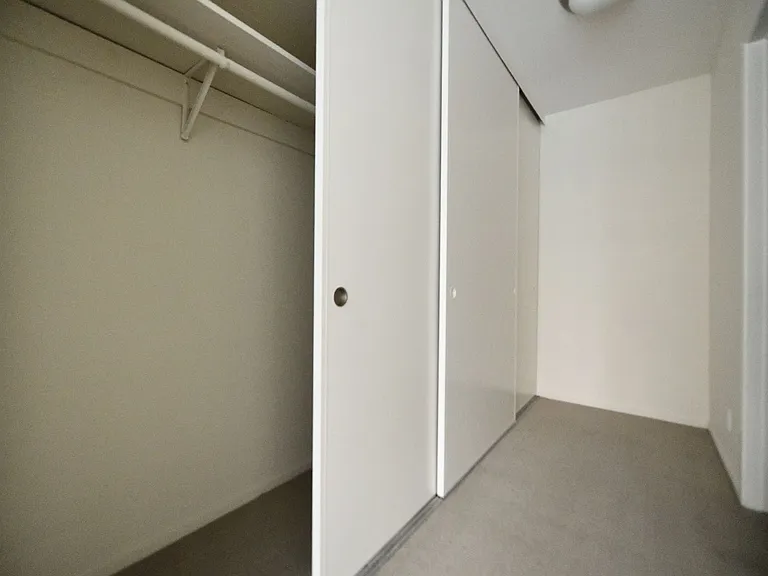 5401 Broadway Ter — Photo 34