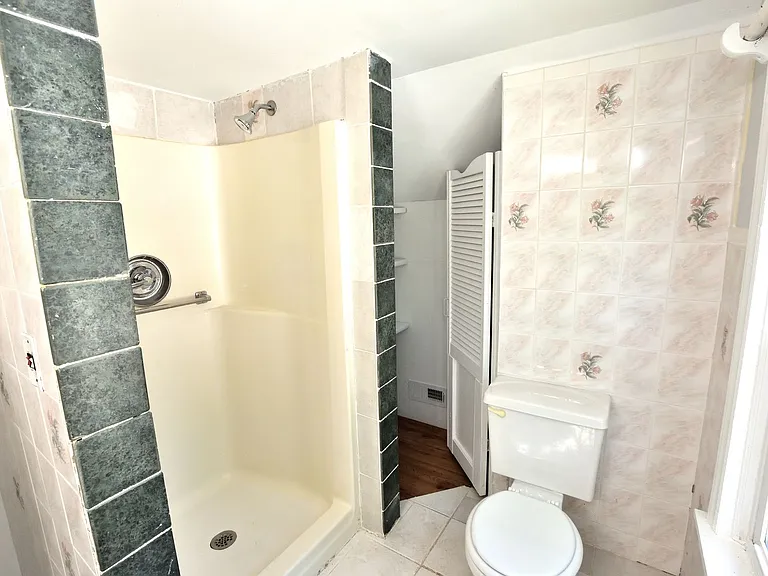 945 Sycamore St — Photo 19