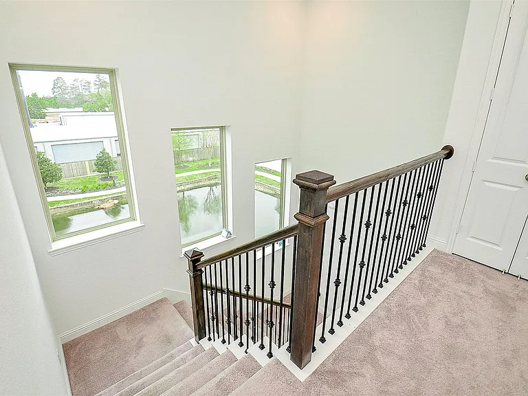 11021 Mikula Dr — Photo 20