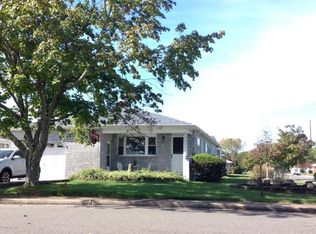 15 Mayaguana St, Toms River, NJ 08757