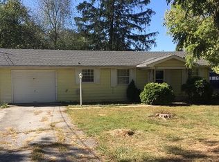 825 Browns Ln NE, Corydon, IN 47112