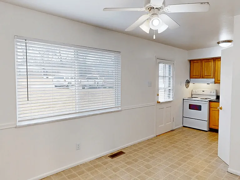 Ceiling Fans Throughout