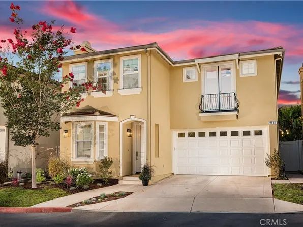 2113 Canyon Cir, Costa Mesa, CA 92627