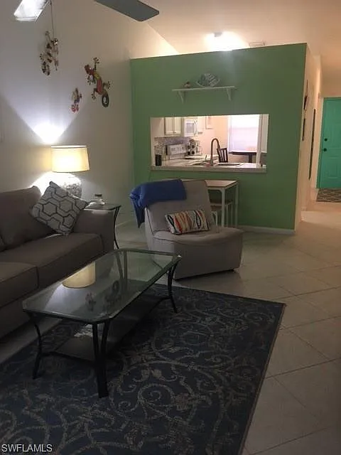 2 bed, 2.0 bath, 975 sqft, $3,000 — Photo 4