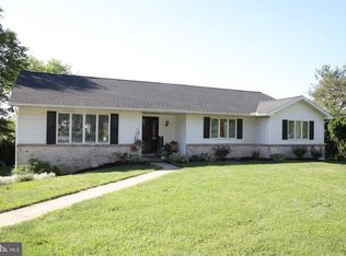 245 Moyer Ridge Dr, Manheim, PA 17545