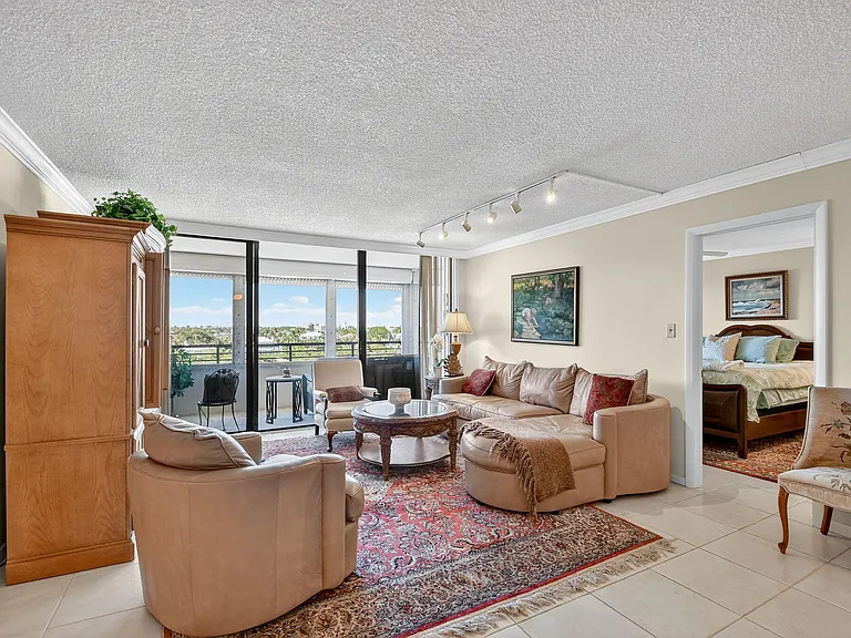 3589 S Ocean Blvd #608 — Photo 8