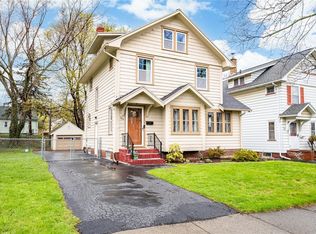 380 Laurelton Rd, Rochester, NY 14609