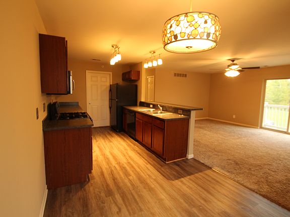 3rd image of 25853 Eastridge Ct