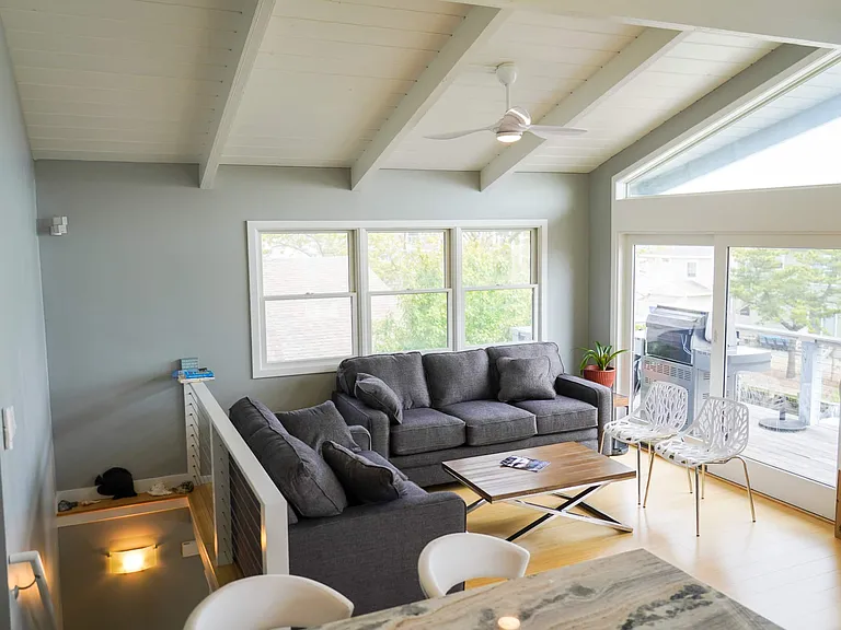 136 Henlopen Dr — Photo 10