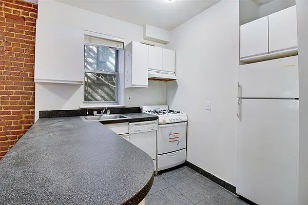 Rented by LG Fairmont Group | media 20