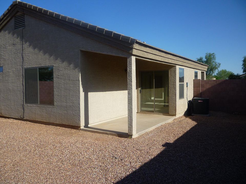 2nd image of 1668 E Cardinal Dr