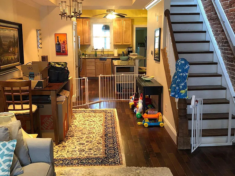 521 S Potomac St — Photo 3
