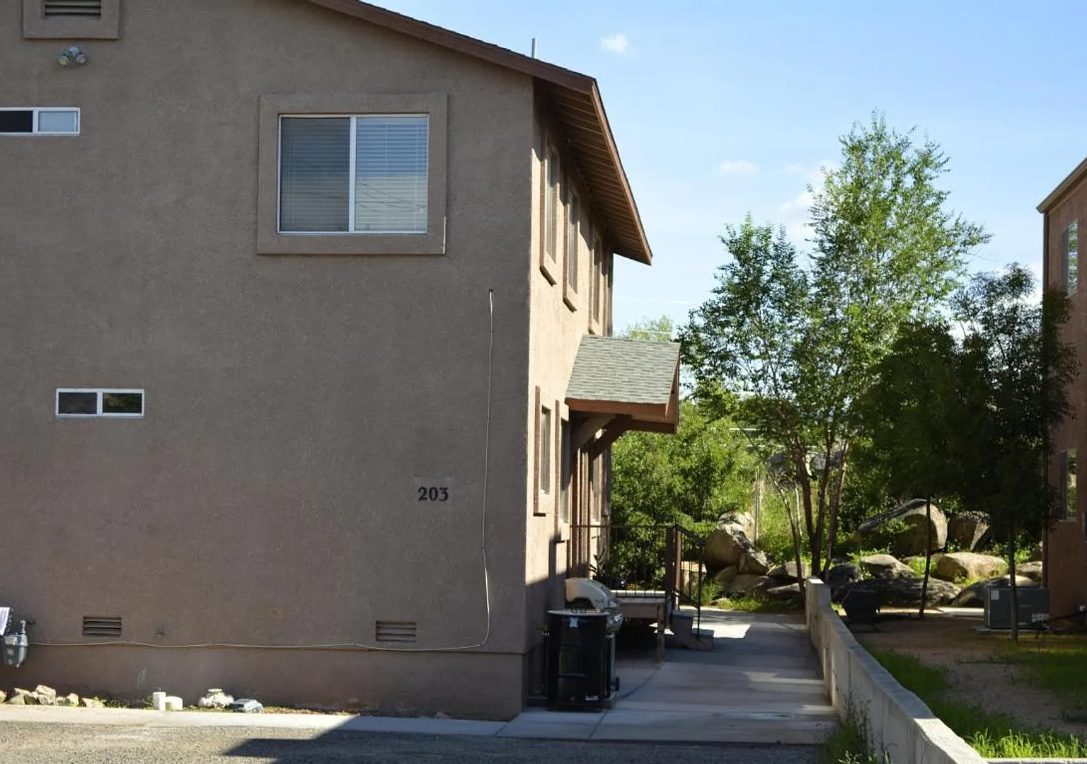 203 Meany Street — Photo 1