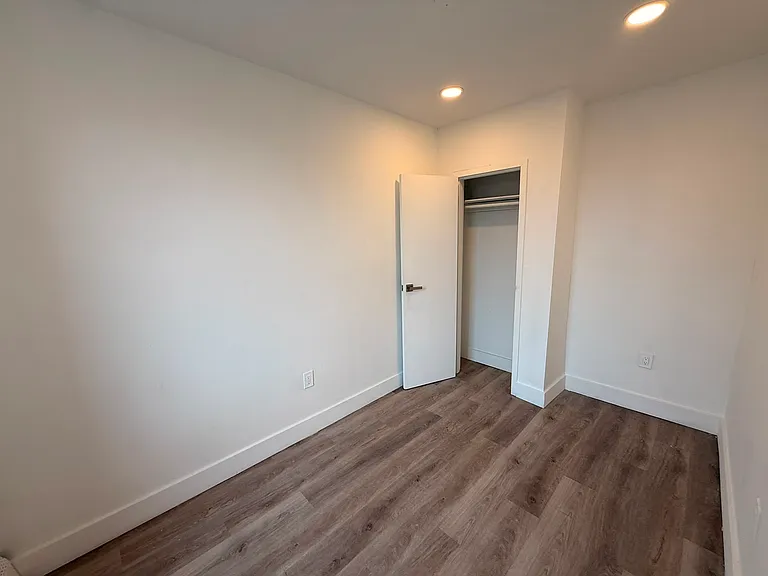 77 Bergen Ave #4A — Photo 3