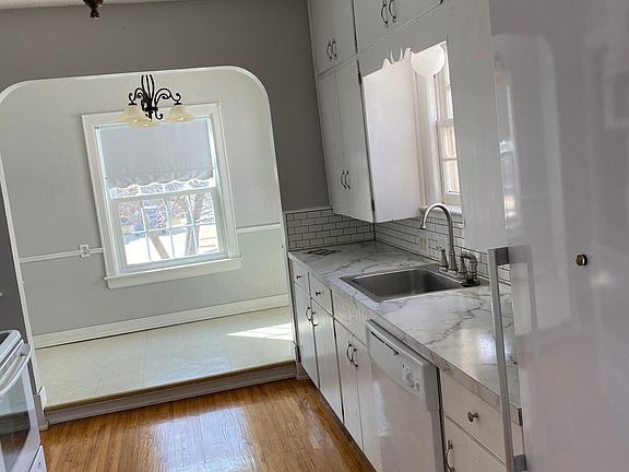 Kitchen looking into Breakfast Nook __