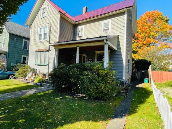 22 Cedar St #8, Warren, PA 16365