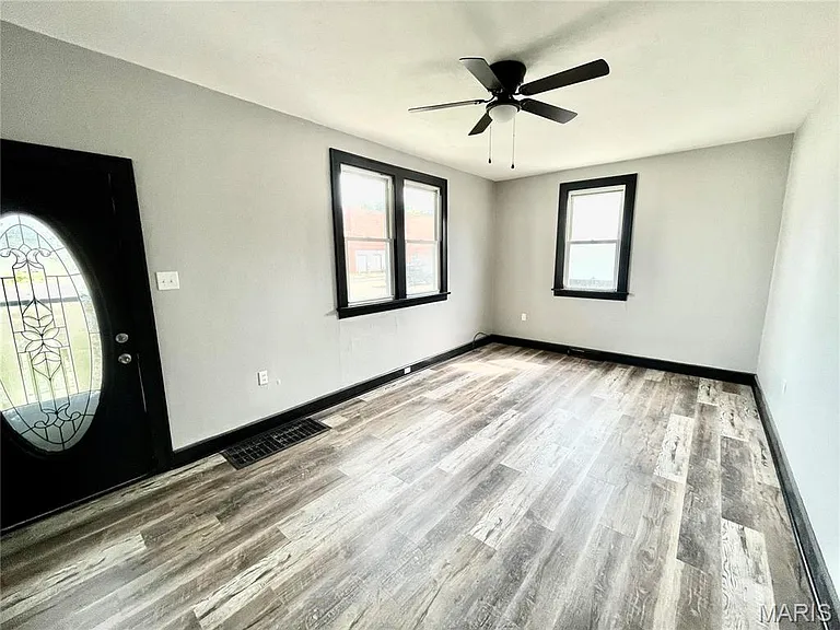 1519 Lebanon Ave — Photo 2