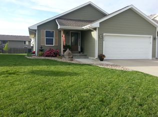 6550 SE Sundancer Swing, Pleasant Hill, IA 50327