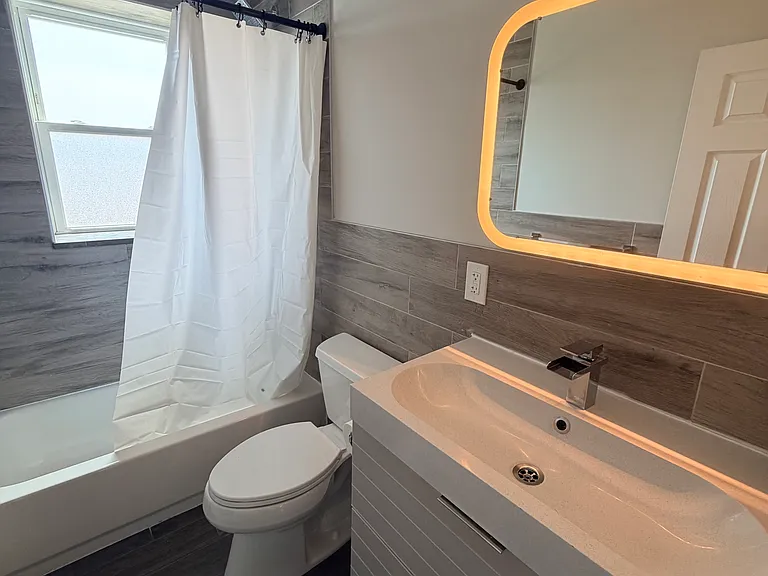88 Bristol St #5 — Photo 8