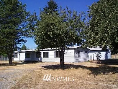 8444 183 rd Avenue SW photo 1