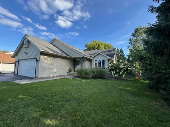 8270 Dawson Way, Inver Grove Heights, MN 55076