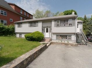 6 Clarence St, Worcester, MA 01605