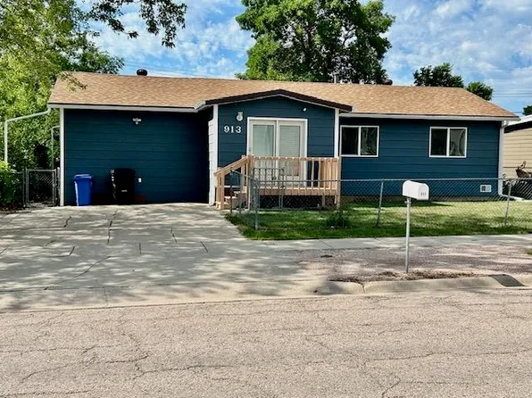 913 E Saint Francis St, Rapid City, SD 57701