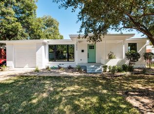 10946 Park Oak Cir, Dallas, TX