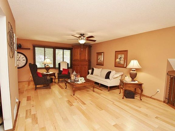 4th image of 8309 Rhode Island Dr N