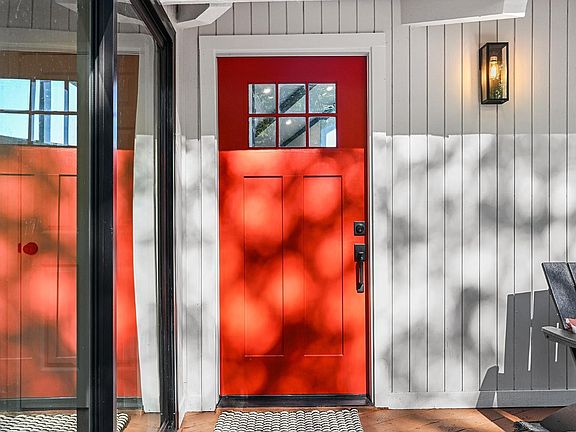 5th image of 723 Redwood Road